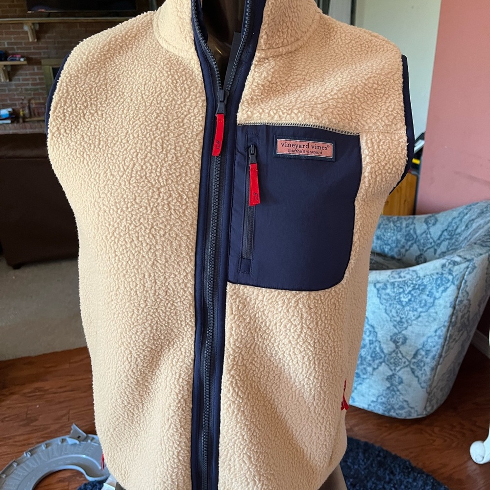 Vineyard Vines boys Sherpa  Cream and Navy Fleece Vest XL (18)